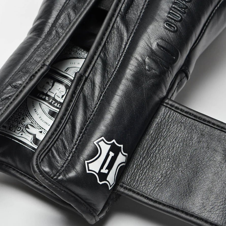 Leone The Greatest Boxing Gloves - Black or White