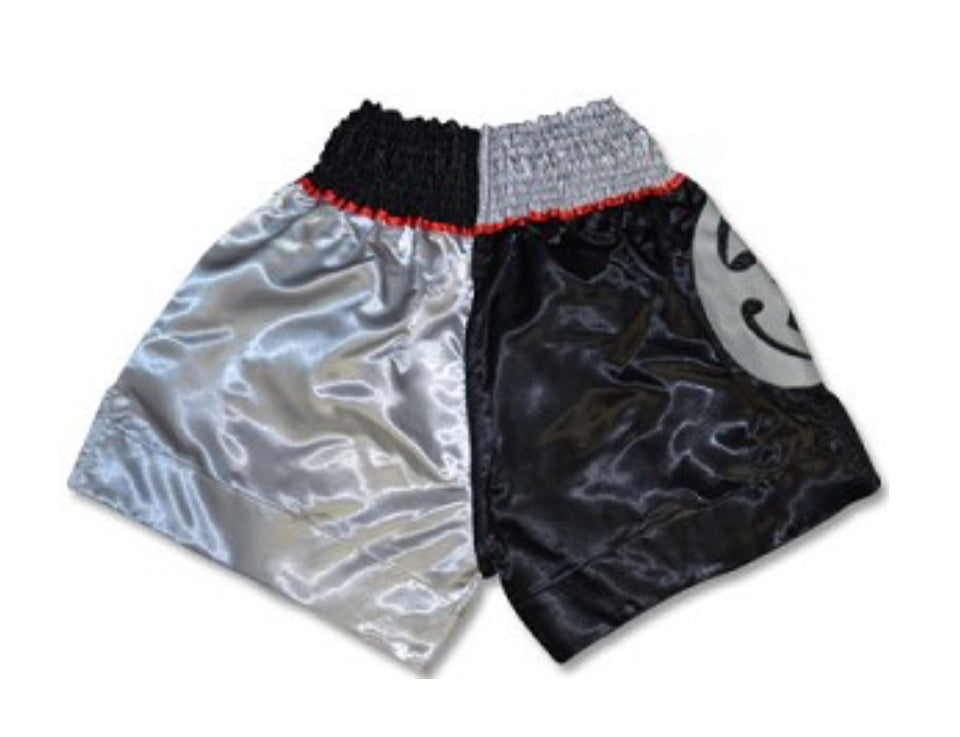 RING TO CAGE THAI SHORTS - Black/Silver/Gold