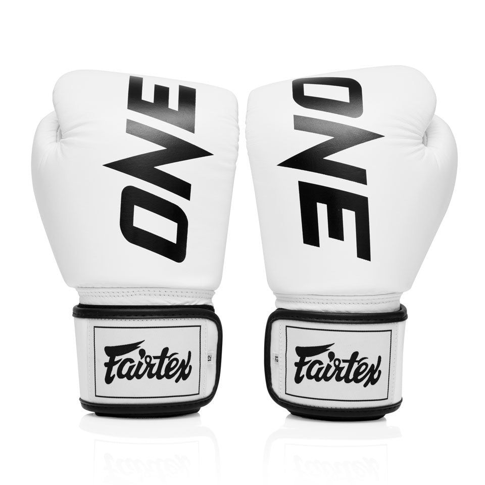 FAIRTEX ONE CHAMPIONSHIP BOXING GLOVES - White