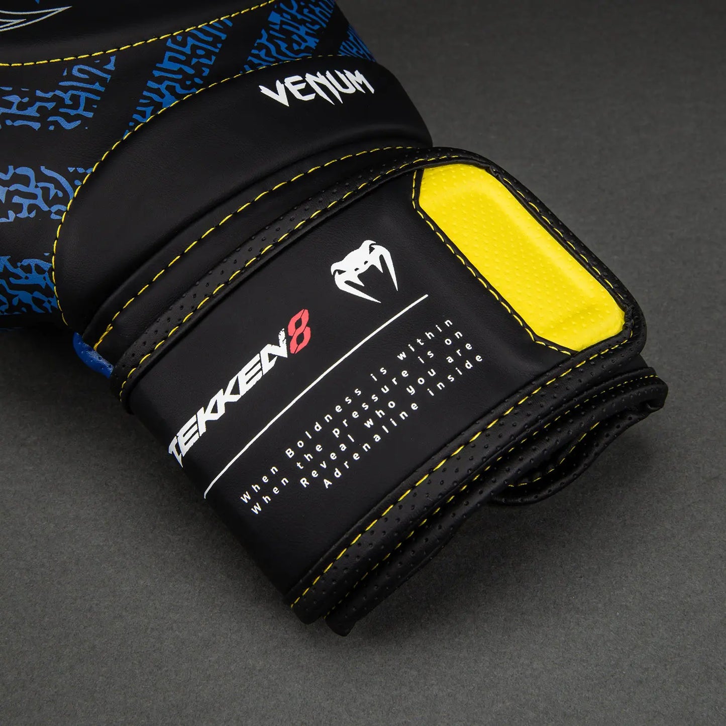 Venum Tekken 8 Boxing Gloves - King